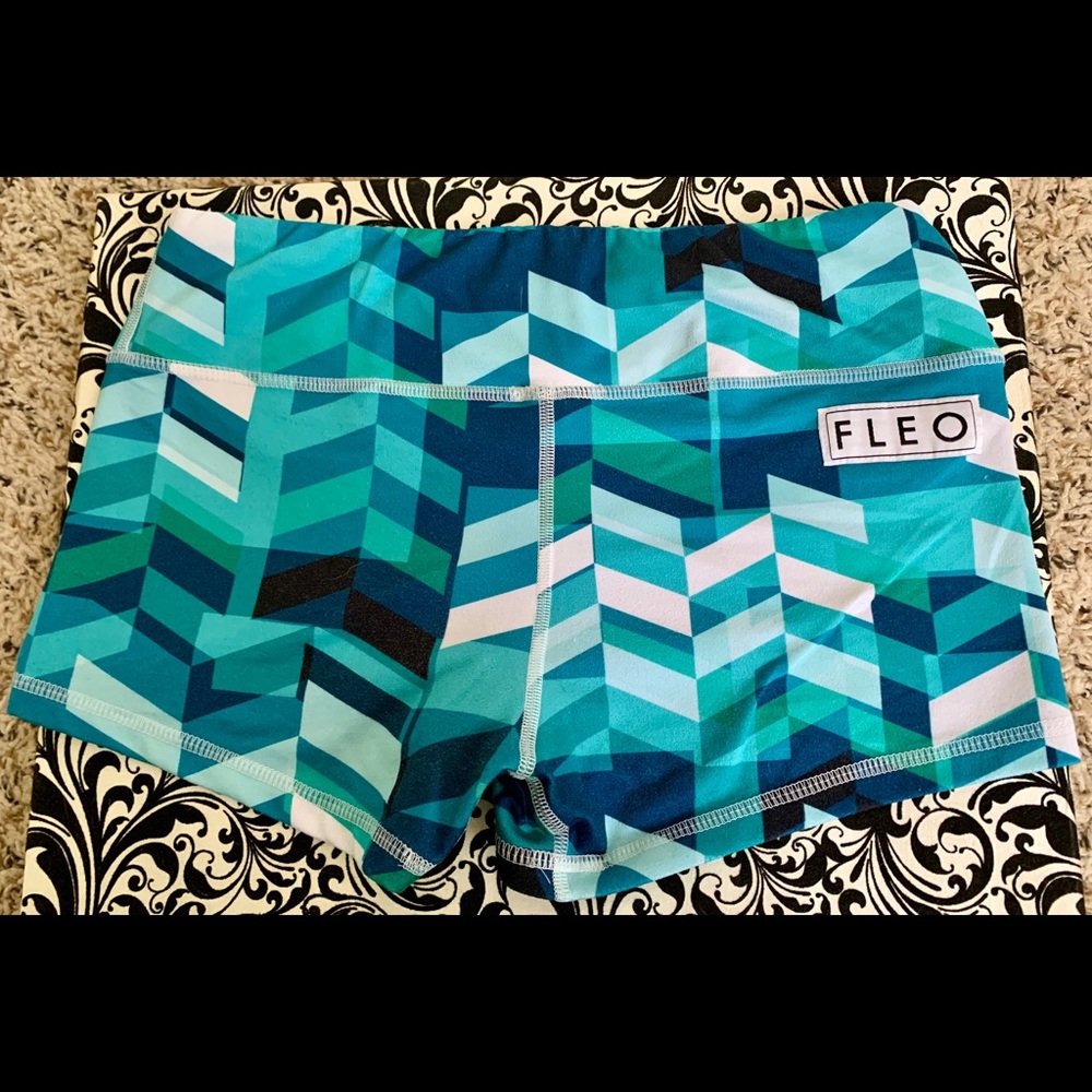 Fleo Bottoms